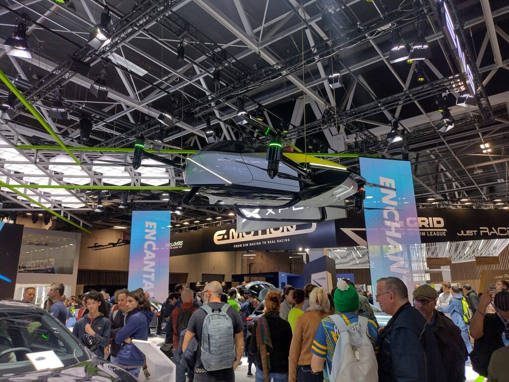 Voitures exposées au Mondial de l'Auto de Paris, Porte de Versailles