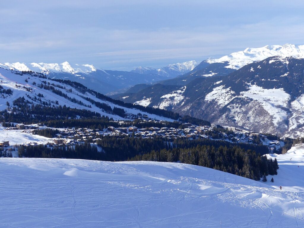 Courchevel en hiver, station de ski des Alpes