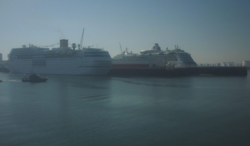 Le Havre cruise terminal
