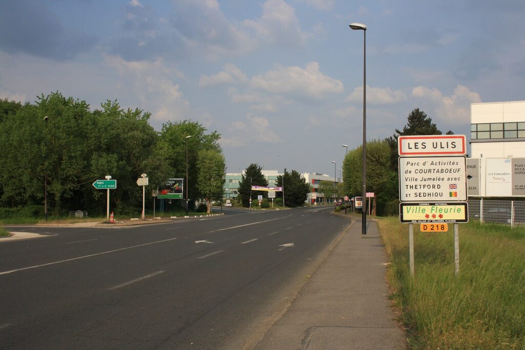 VTC Courtabœuf – avenue des Tropiques, parc d'activités de Courtabœuf