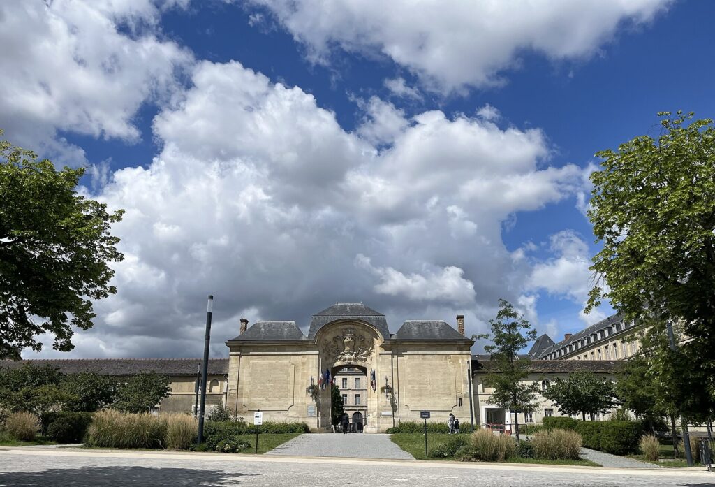 Hôpital Bicêtre – Entrée principale de l'hôpital Bicêtre