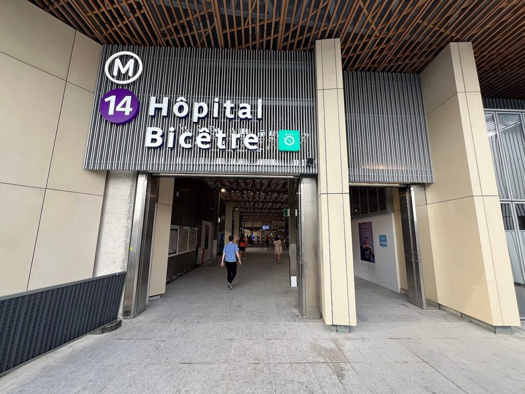 Station de métro Hôpital Bicêtre (ligne 14)