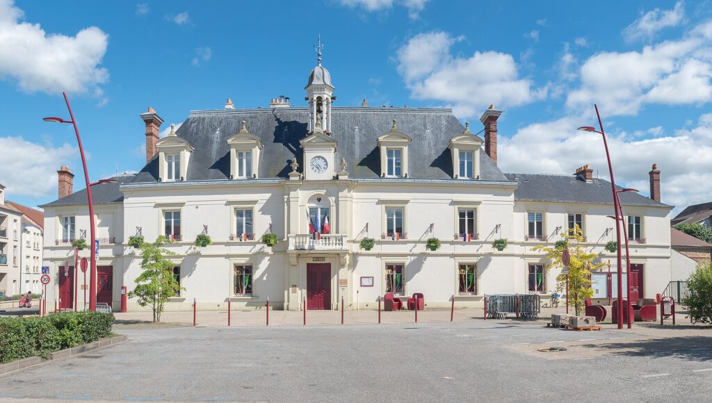 VTC Linas – mairie de Linas, place Ernest-Pillon