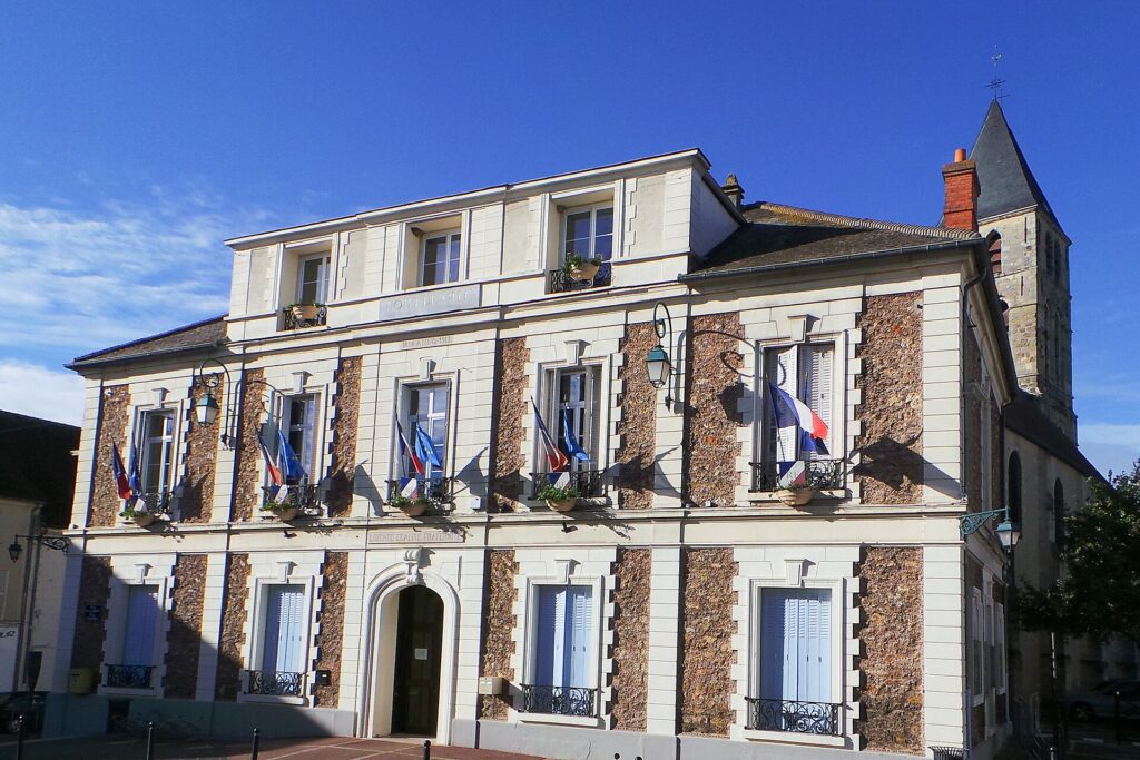 VTC Mennecy – Mairie de ville de Mennecy / Mennecy, Essonne, France
