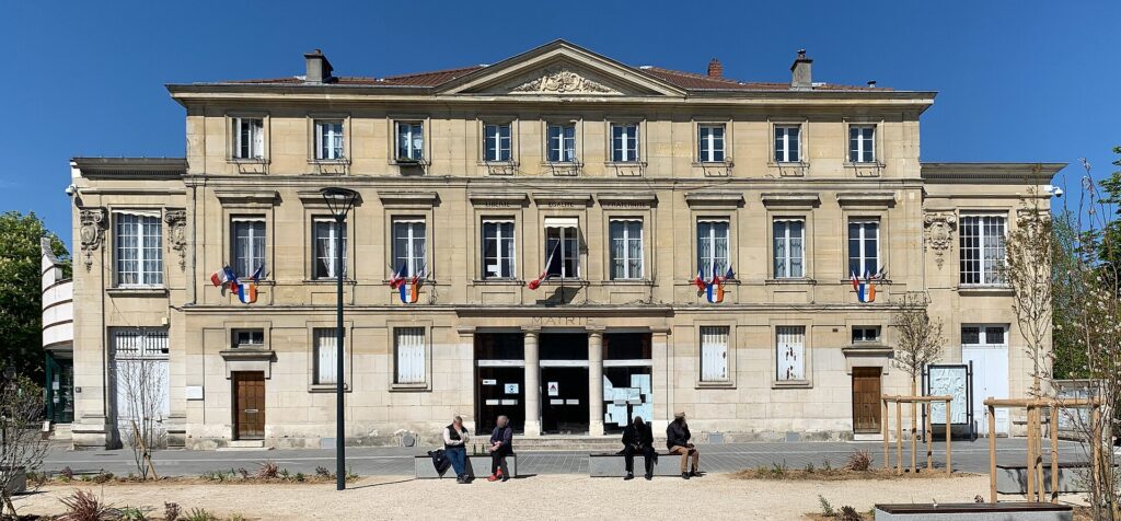 VTC Romainville – Hôtel de ville de Romainville.