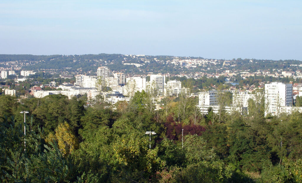 VTC Saint-Gratien – Vue générale de Saint-Gratien depuis la colline d'Orgemont, Val-d'Oise, France. Au fond, M