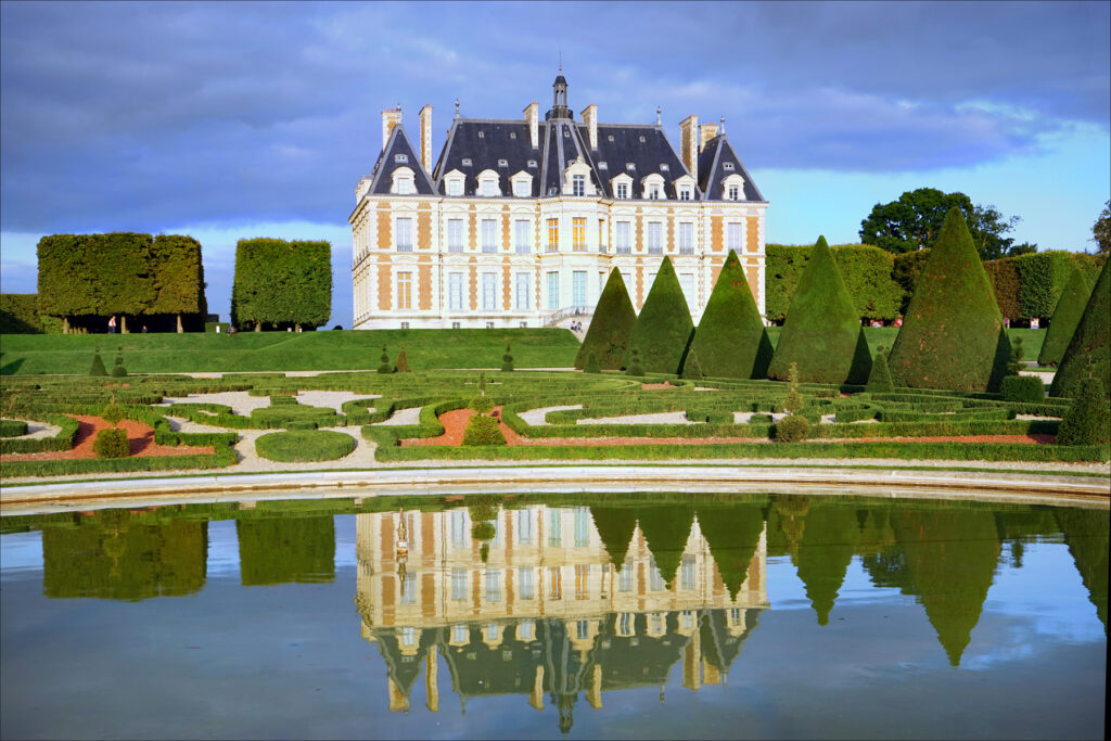 VTC Sceaux – Le domaine de Sceaux est aménagé dans la seconde moitié du XVIIe s. par Colbert, ministre